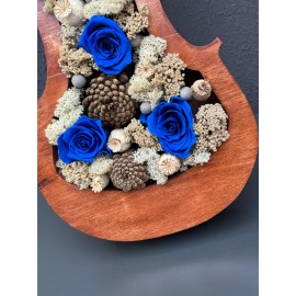 DEKORATİF AHŞAP KEMAN MAVİ SOLMAYAN GÜL